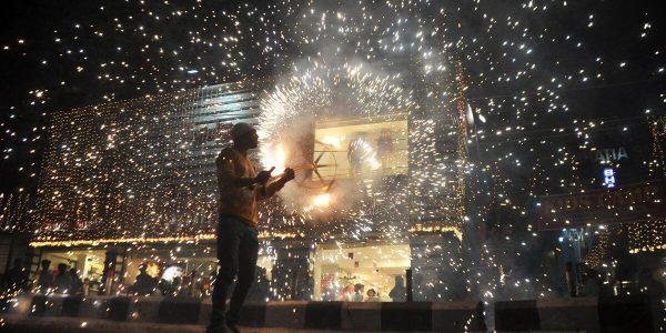 Πυροτεχνήματα στο Diwali της Ινδίας